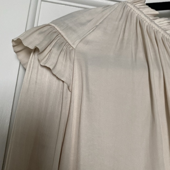 Smooth fabric off-white shirt from GAP; new with tags! - Picture 3 of 6